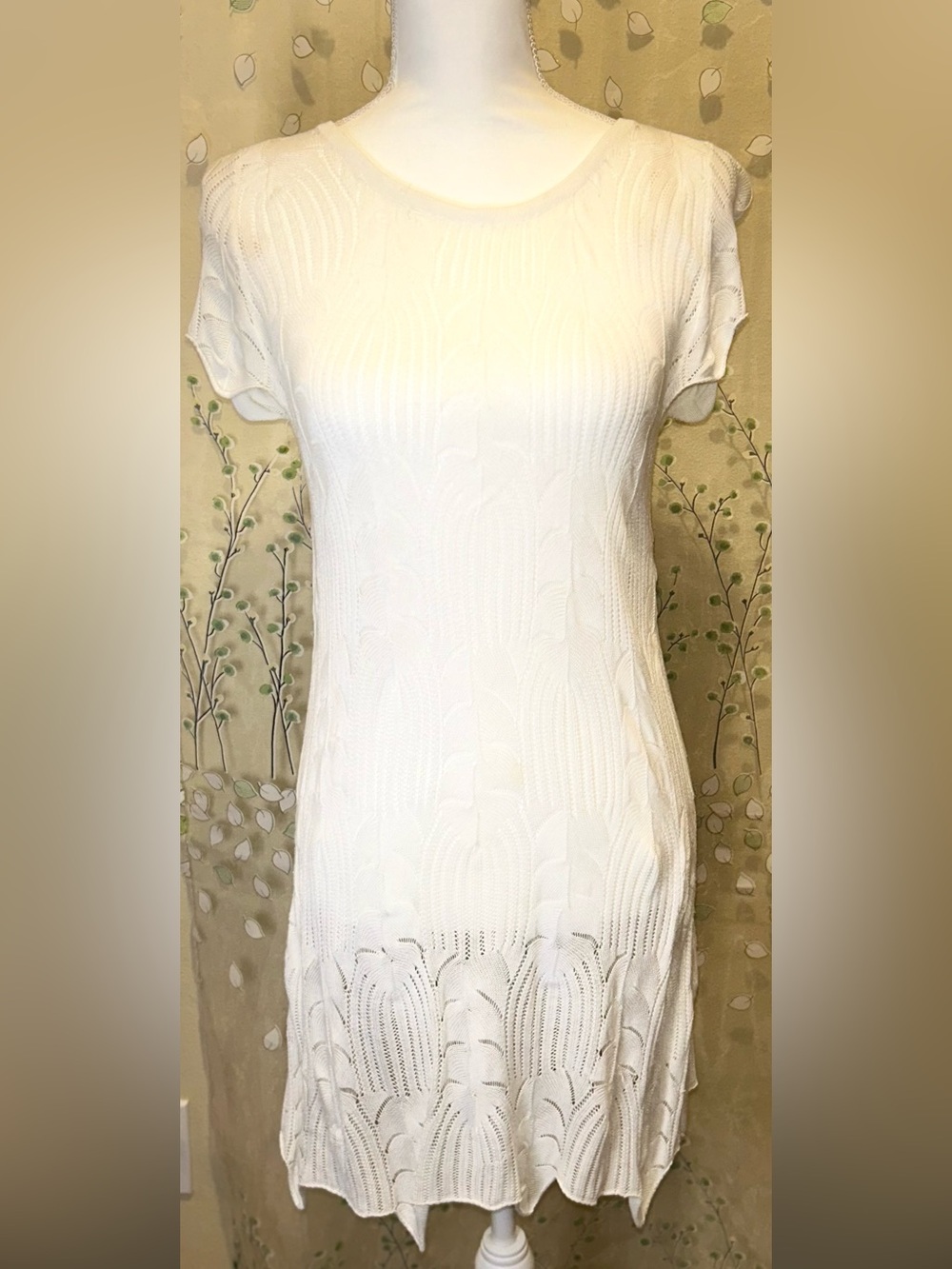 Neiman Marcus White Sleeveless Knit Tank Top Shell M Textured Cable Stitch